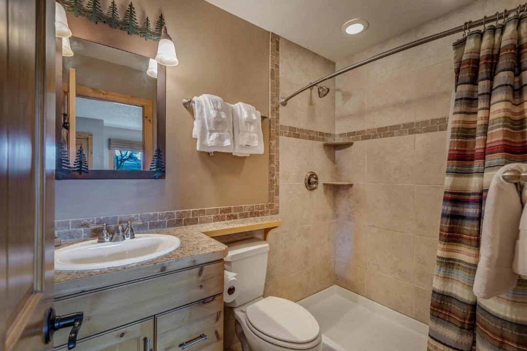 Photo of Bathroom in Clark