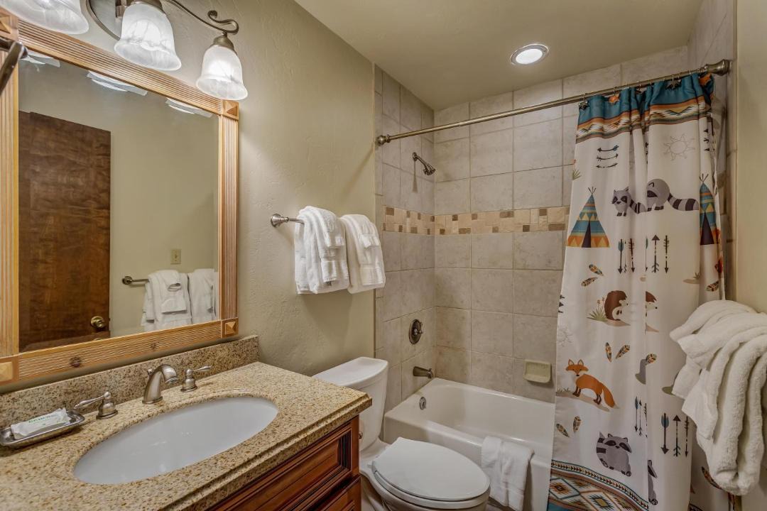 Photo of Bathroom in Clark
