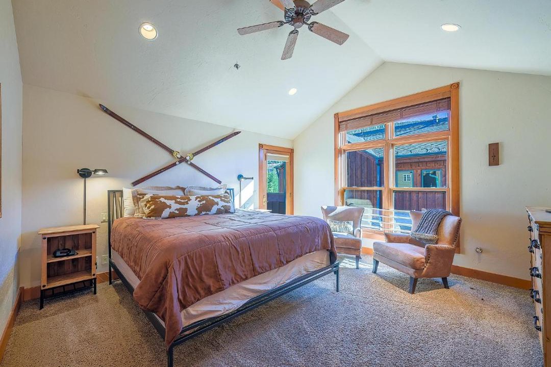 Photo of Bedroom in River Run