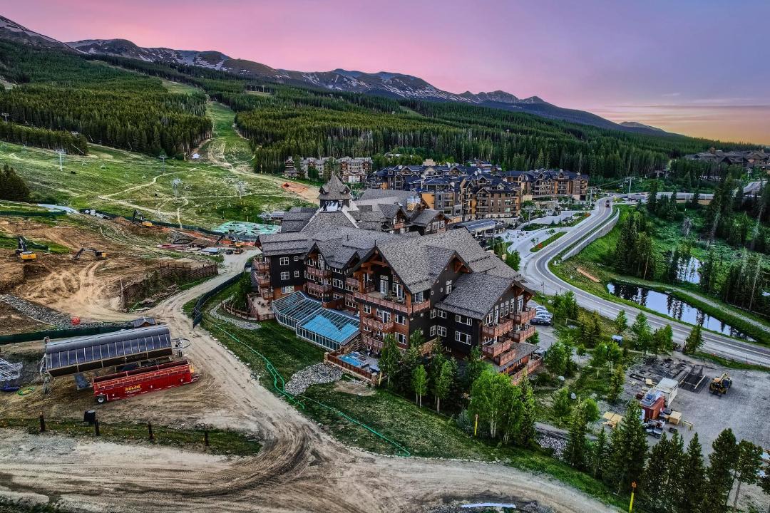 Photo of Buildings in Peak 8