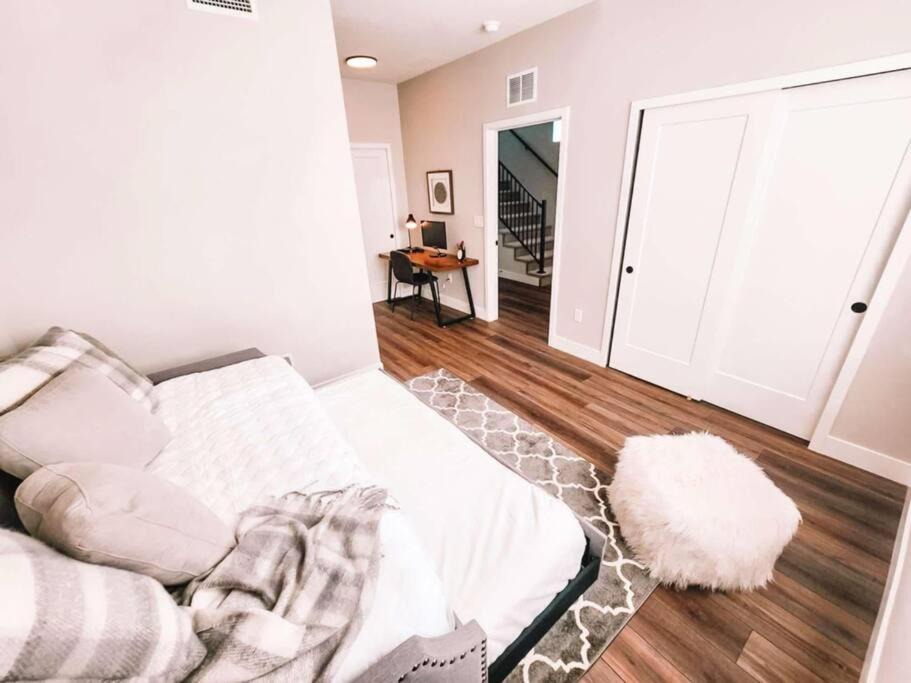 Photo of Bedroom in Skyway