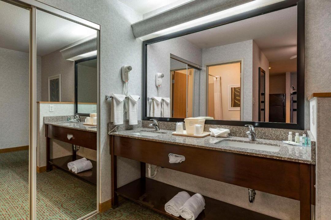 Photo of Bathroom in Aurora
