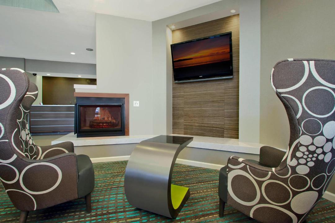 Photo of Livingroom in Southwest Colorado Springs