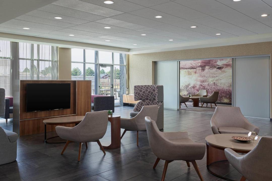 Photo of Livingroom in Aurora
