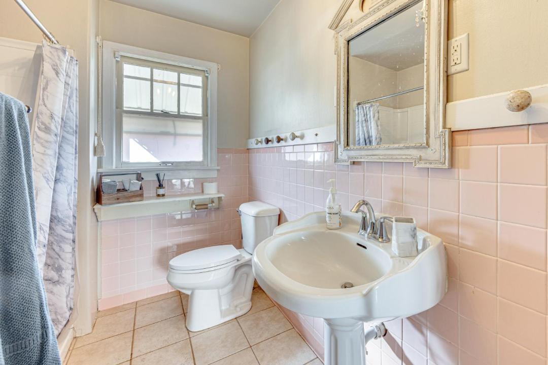 Photo of Bathroom in Pueblo