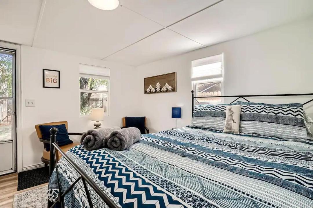 Photo of Bedroom in Mountain View