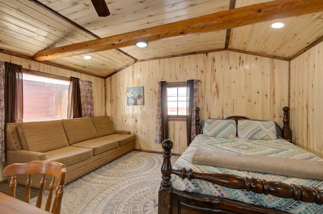 Photo of Bedroom in Twin Lakes