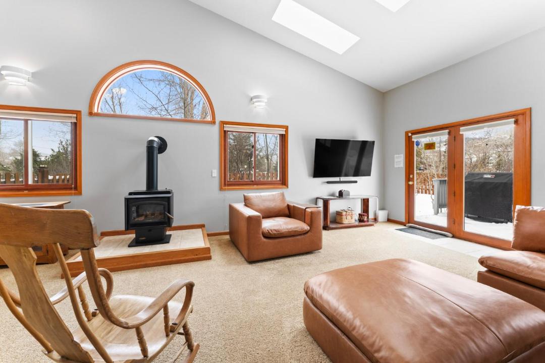 Photo of Livingroom in Willow Grove