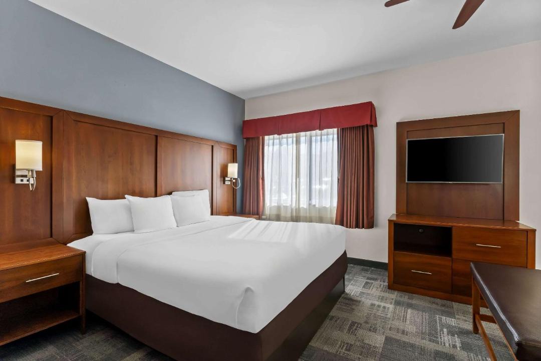 Photo of Bedroom in Englewood