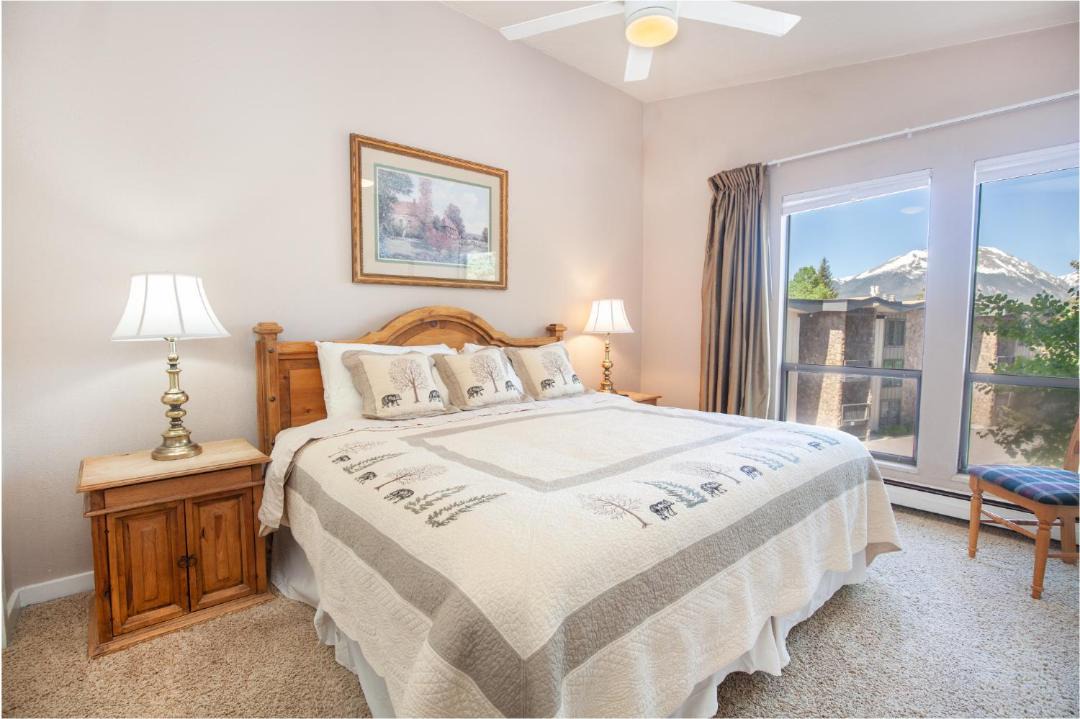 Photo of Bedroom in Dillon