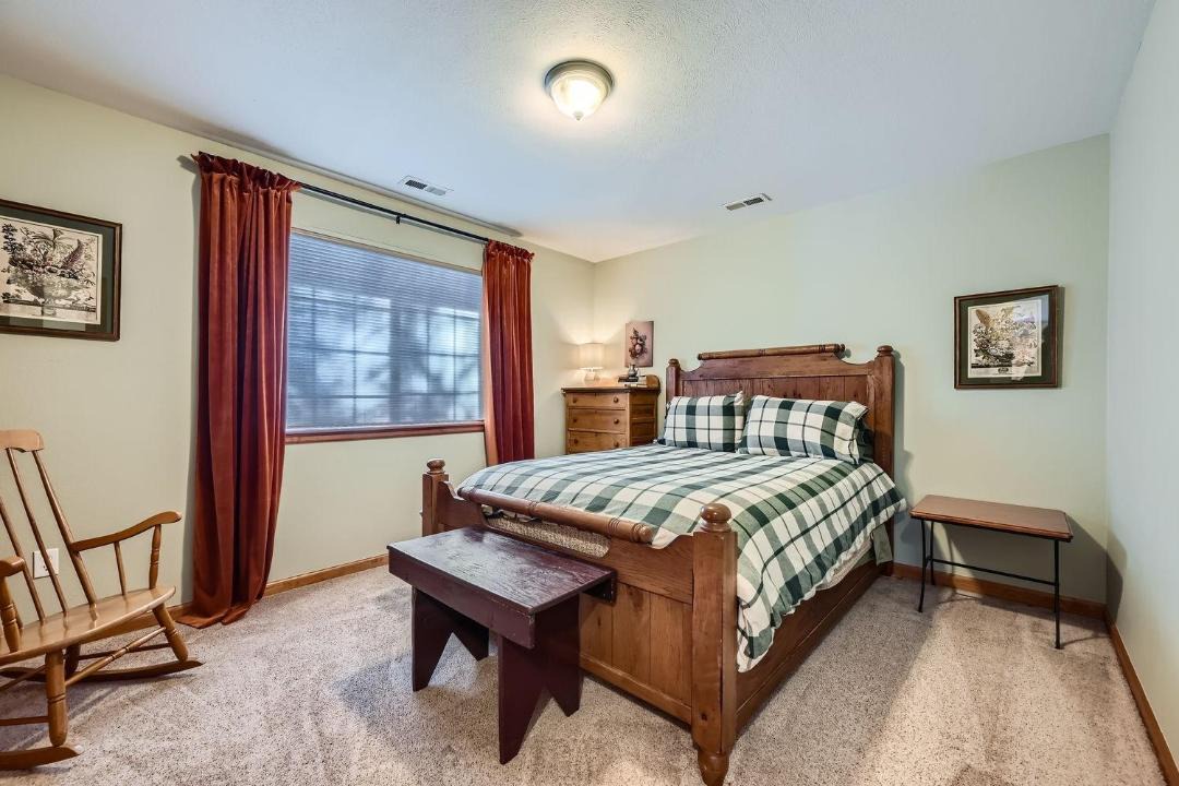 Photo of Bedroom in Black Hawk