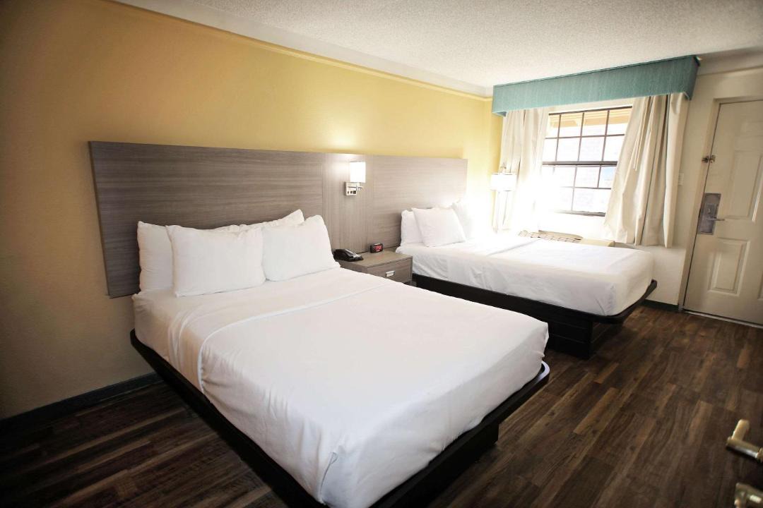 Photo of Bedroom in Aurora