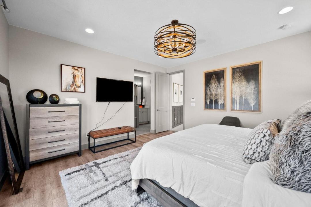 Photo of Bedroom in Aurora