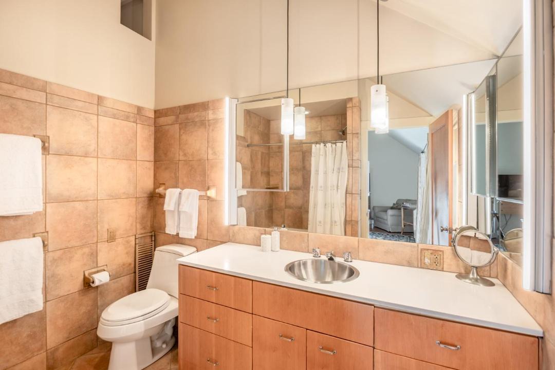 Photo of Bathroom in Basalt
