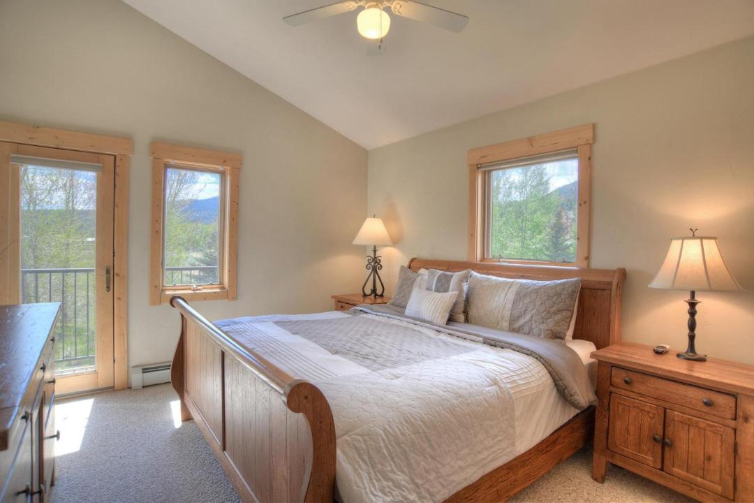 Photo of Bedroom in South Fork