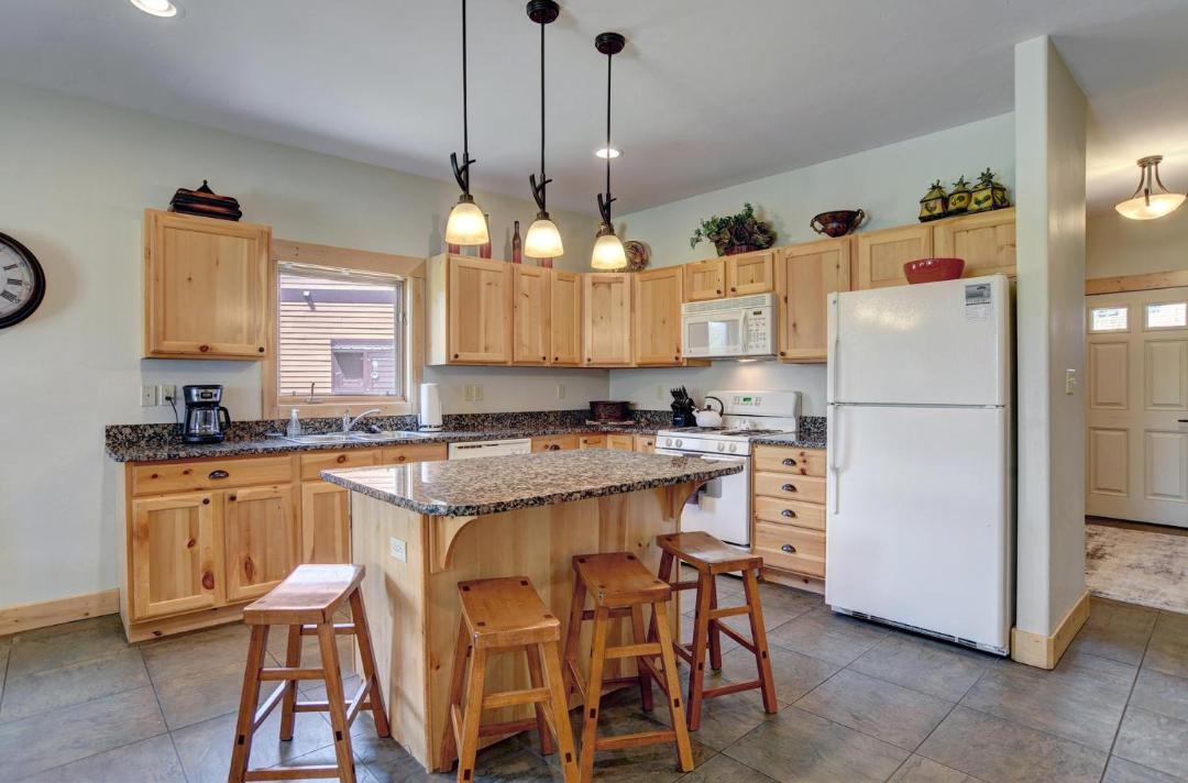 Photo of Kitchen in South Fork