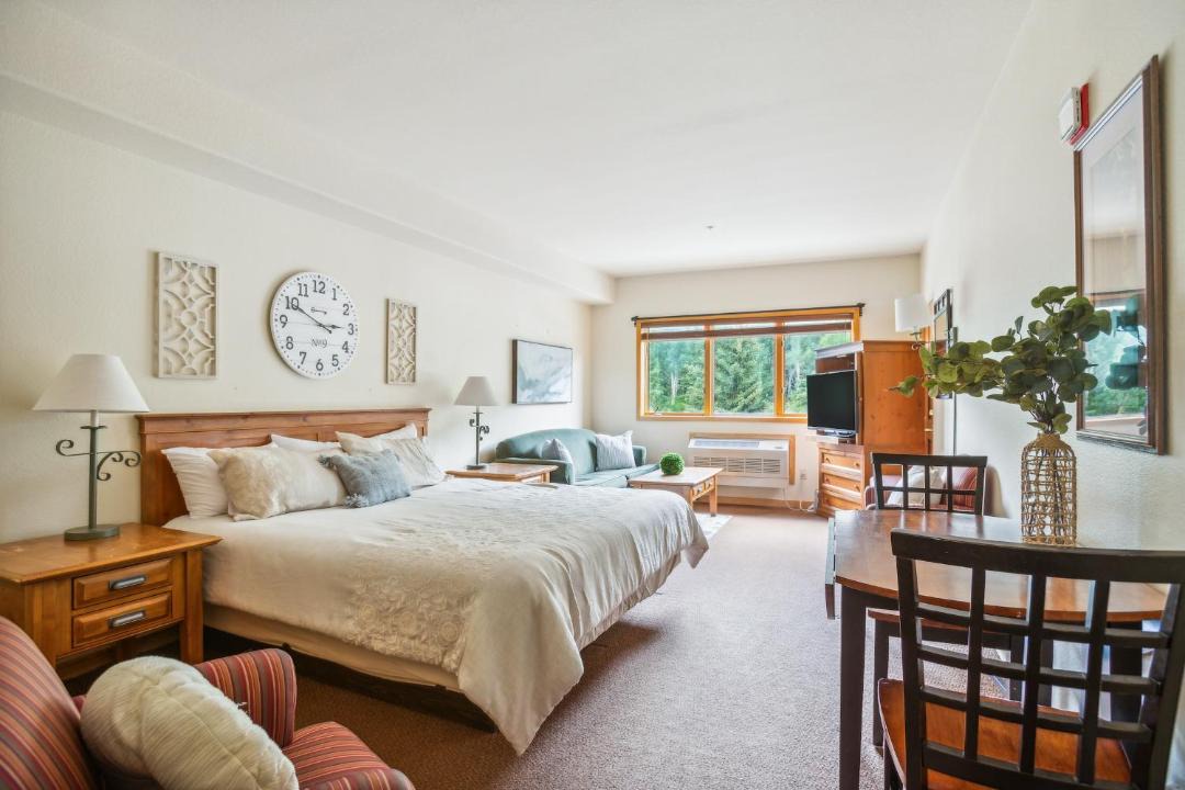 Photo of Bedroom in Mountain House