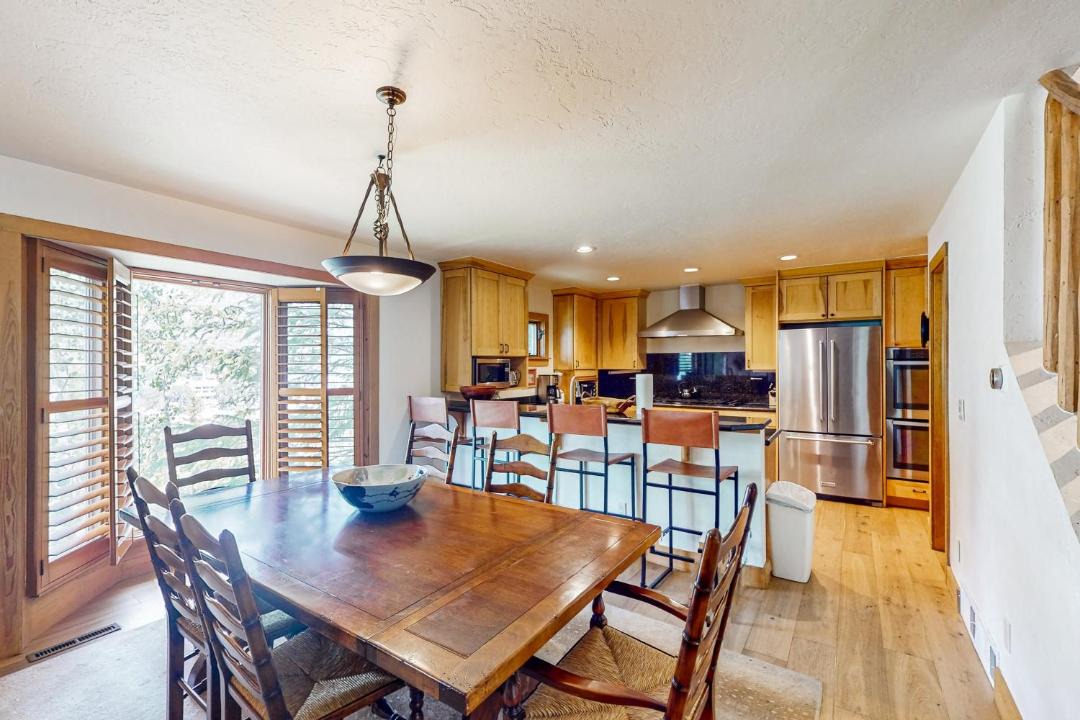 Photo of Livingroom in Highland Meadows