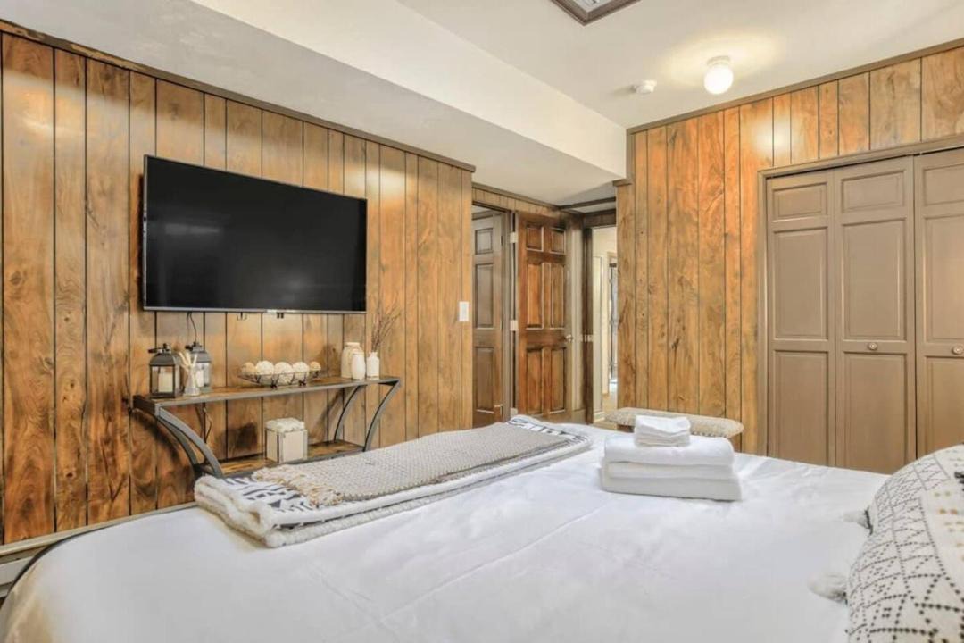 Photo of Bedroom in Woodland Park