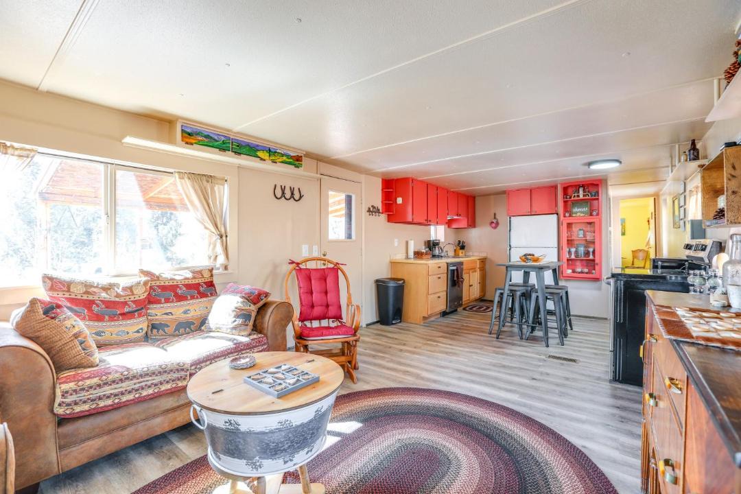 Photo of Livingroom in Cripple Creek