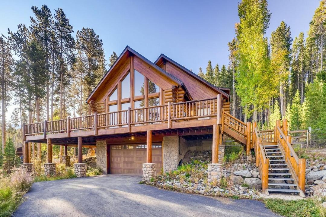 Photo of Buildings in Breckenridge Heights