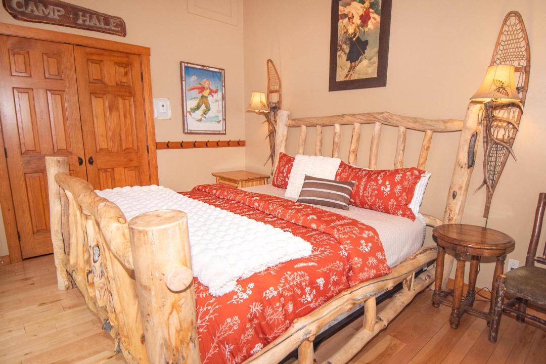 Photo of Bedroom in Paonia