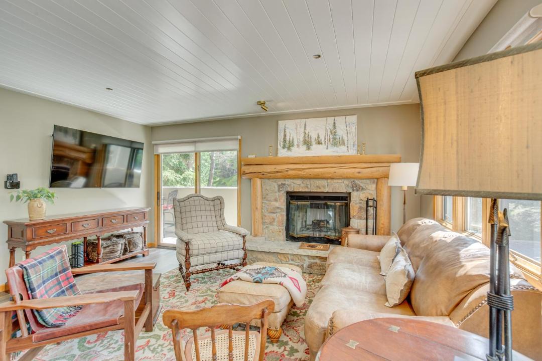 Photo of Livingroom in Beaver Creek