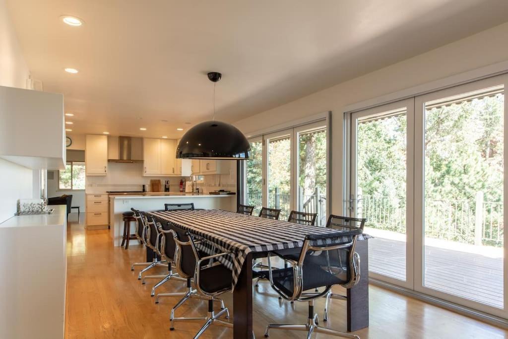Photo of Kitchen in Skyway
