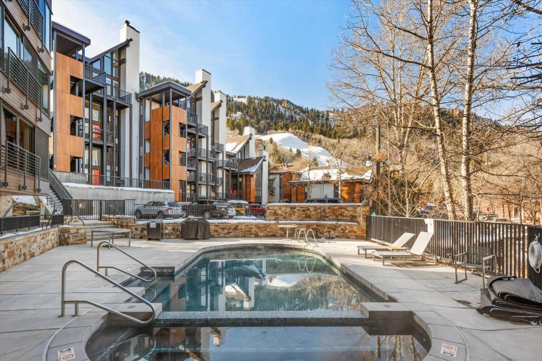 Photo of Others in Aspen