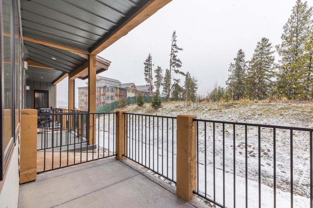 Photo of Patio Balcony in Lakeside Village