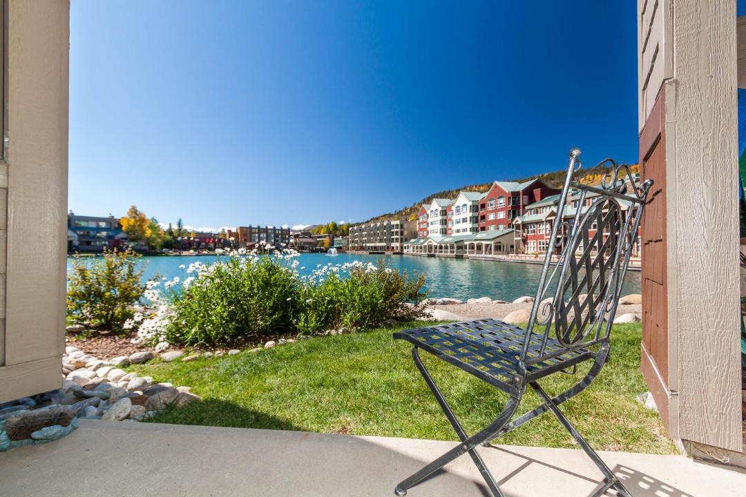 Photo of Patio Balcony in Lakeside Village