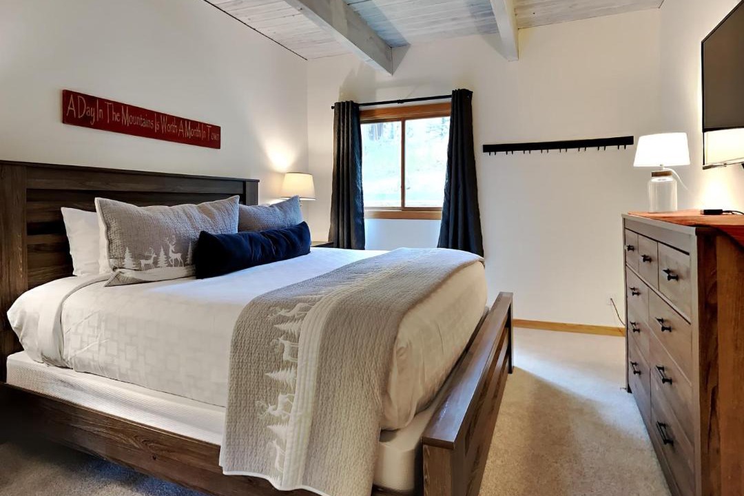 Photo of Bedroom in Snowmass Village