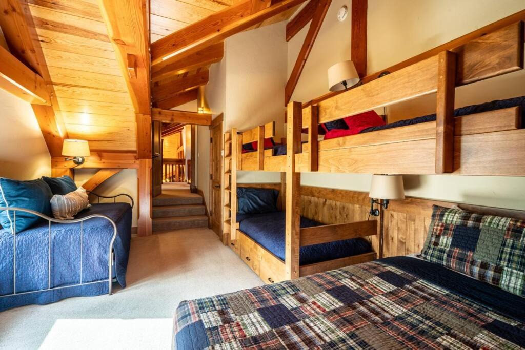 Photo of Bedroom in The Highlands