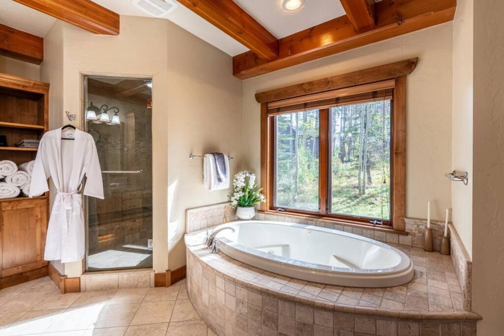 Photo of Bathroom in The Highlands