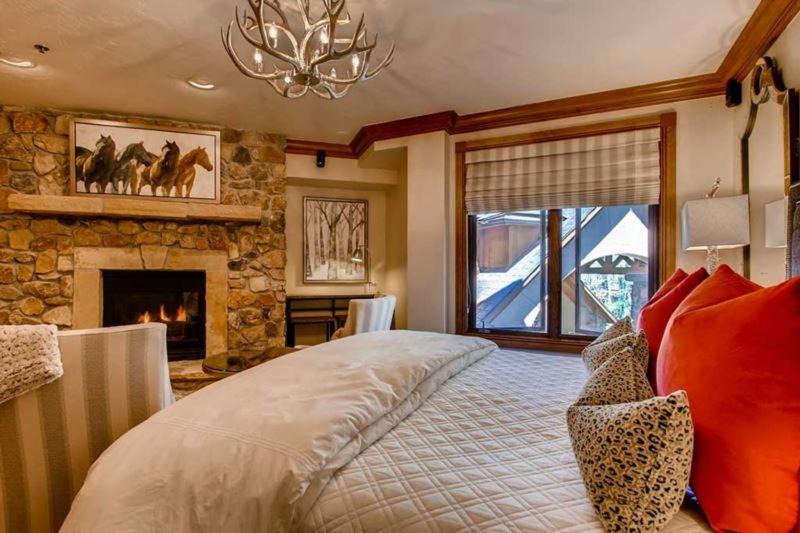 Photo of Bedroom in Highlands Townhomes