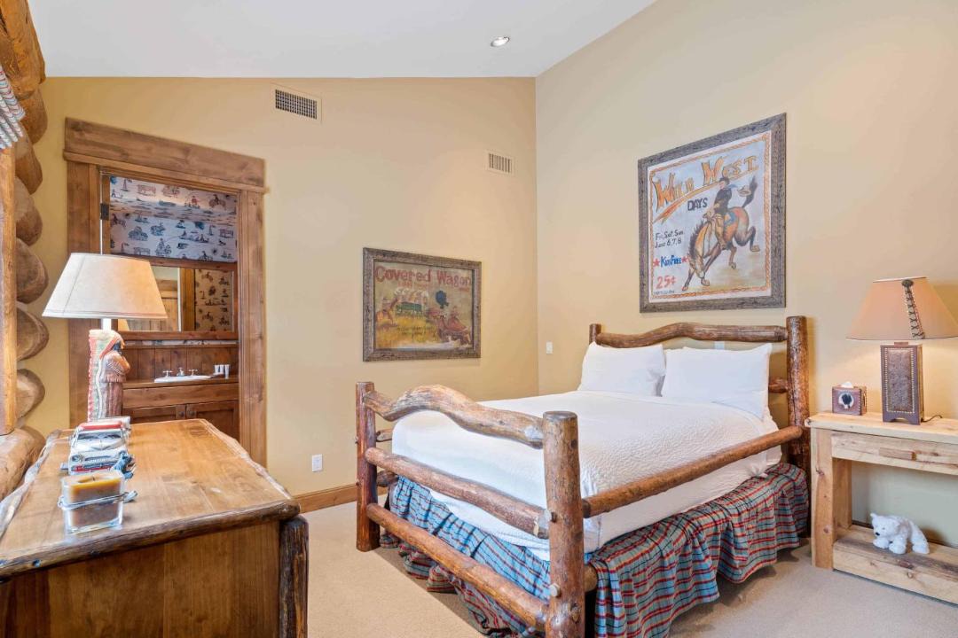 Photo of Bedroom in Beaver Creek