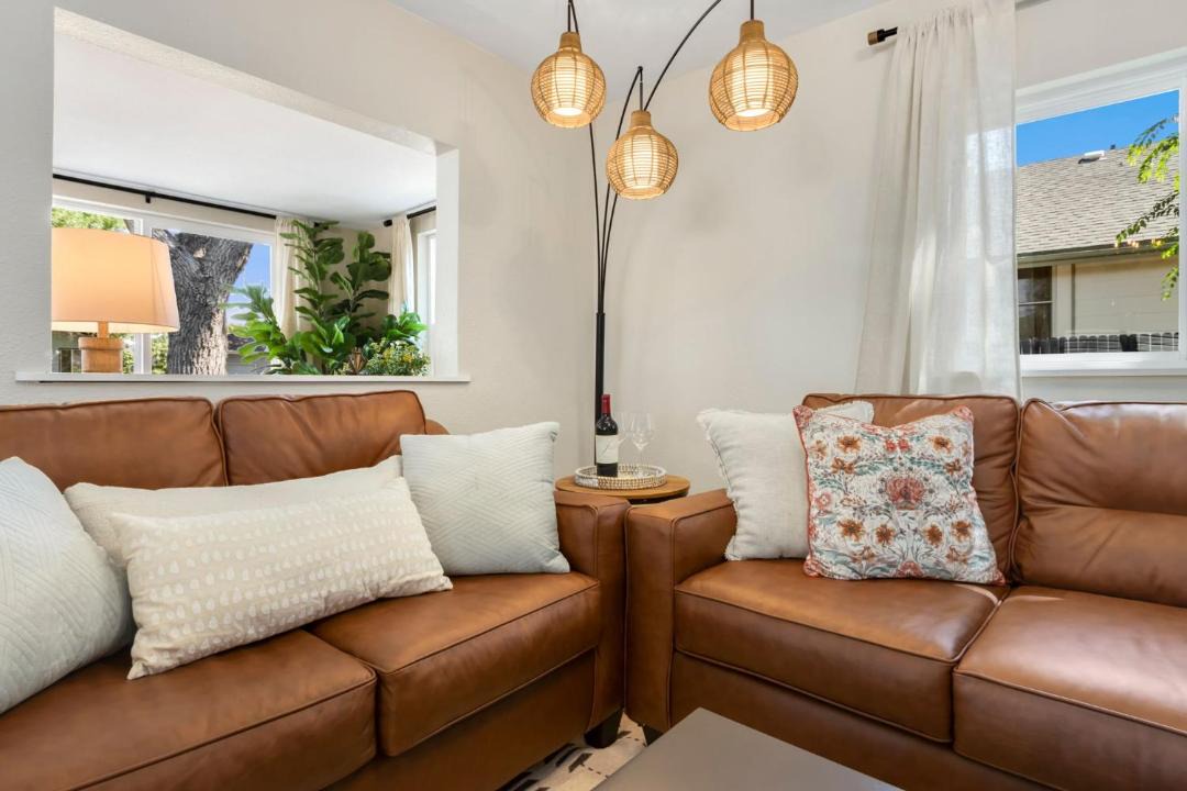 Photo of Livingroom in Windsor