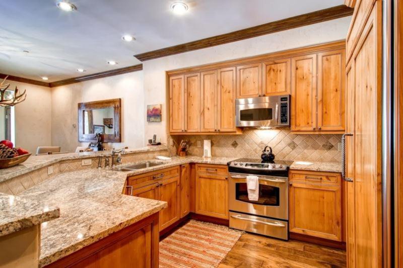 Photo of Kitchen in Highlands Townhomes