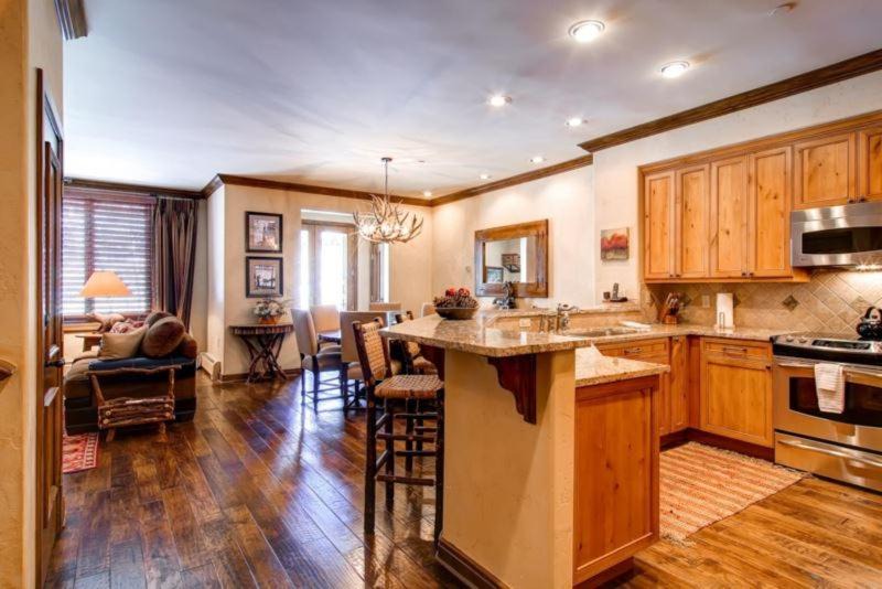 Photo of Kitchen in Highlands Townhomes
