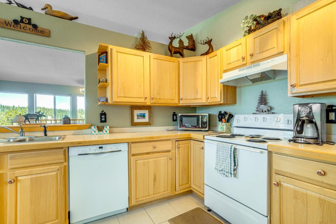 Photo of Kitchen in Indian Mountain