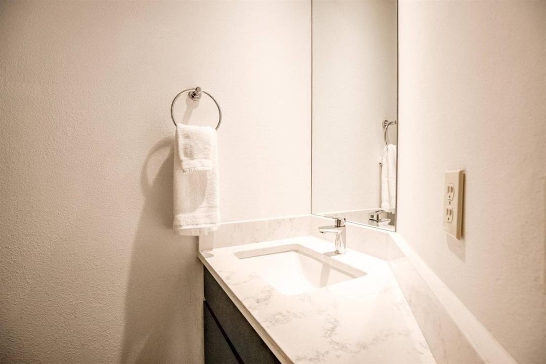 Photo of Bathroom in Peak 9