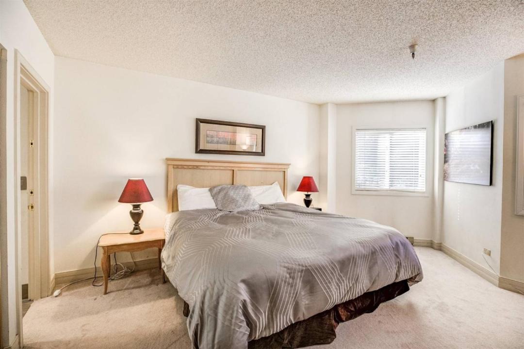 Photo of Bedroom in Peak 9