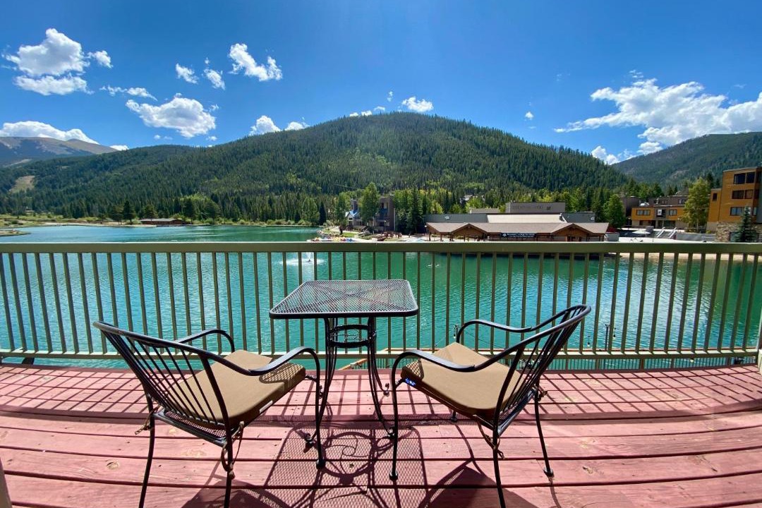 Photo of Patio Balcony in Lakeside Village
