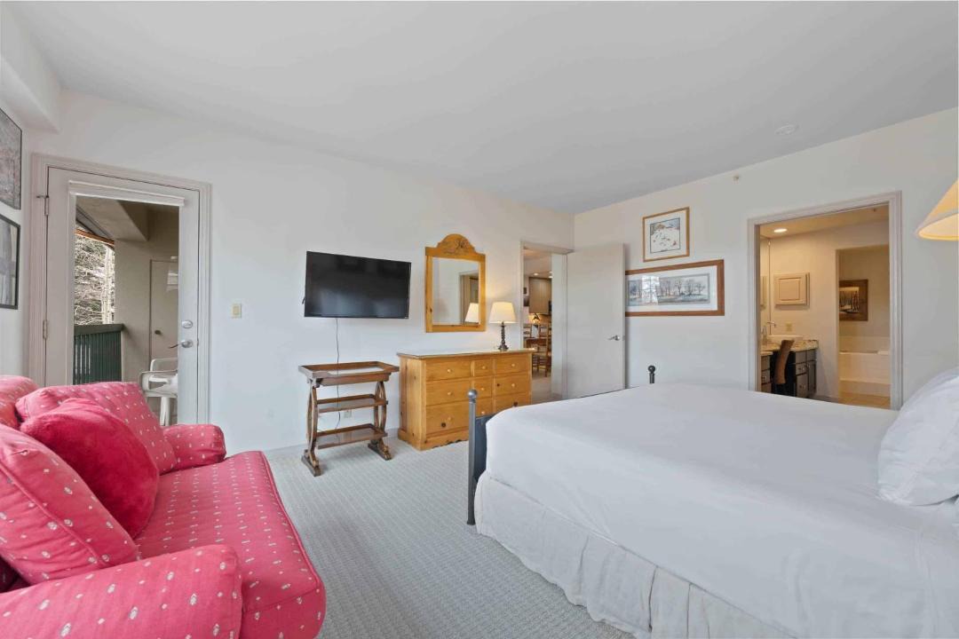Photo of Bedroom in Beaver Creek