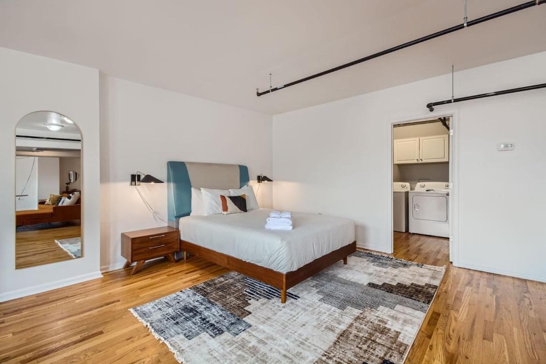 Photo of Bedroom in Ballpark