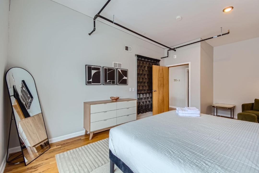 Photo of Bedroom in Ballpark
