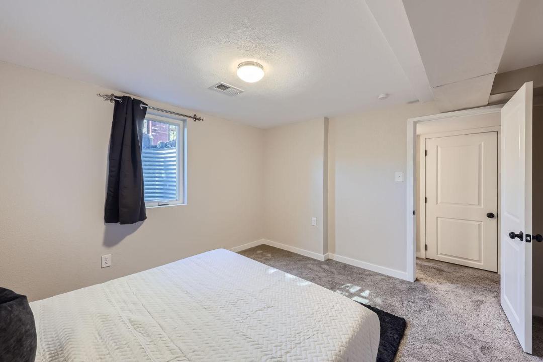 Photo of Bedroom in Lamar Heights Area