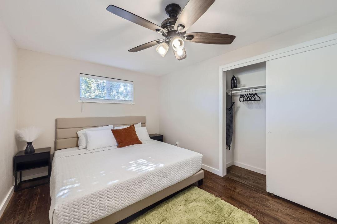 Photo of Bedroom in Lamar Heights Area