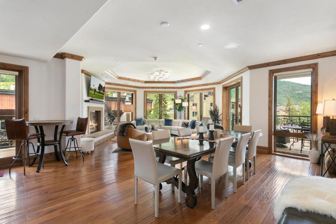 Photo of Livingroom in Vail