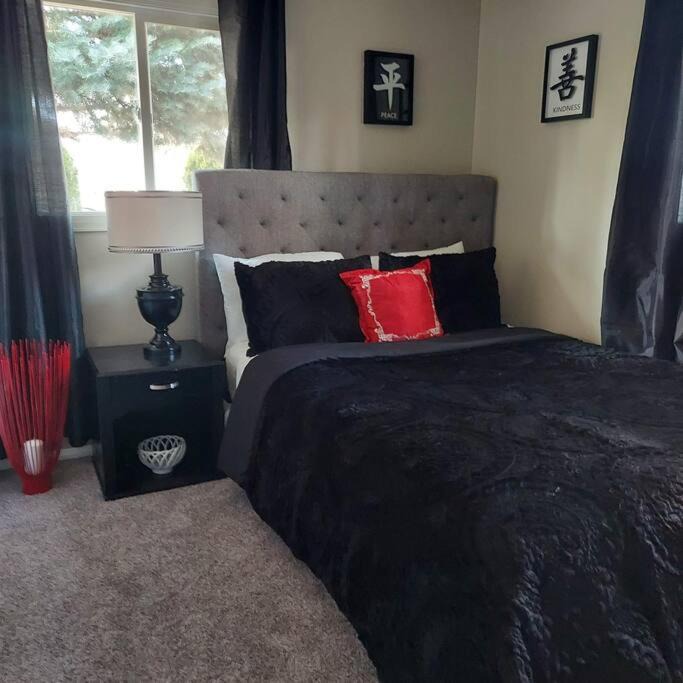Photo of Bedroom in Central Colorado Springs
